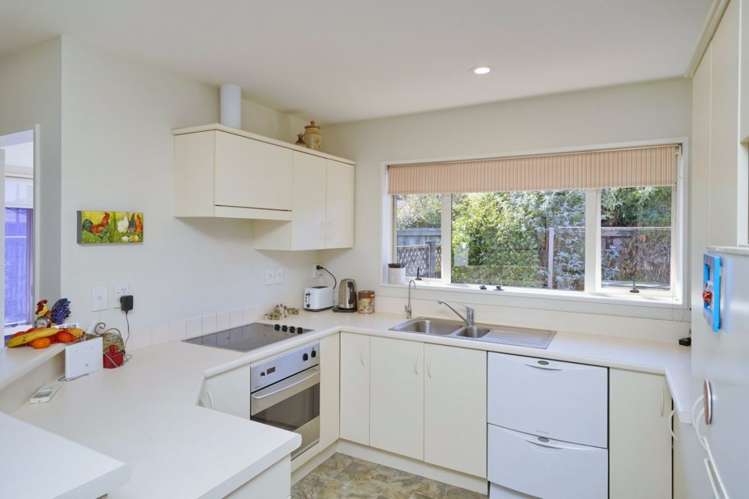 2e Hilton Drive Amberley_10