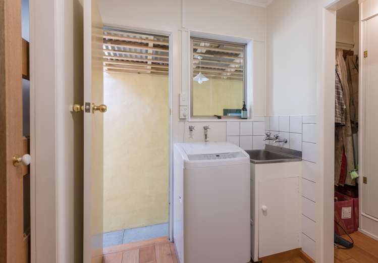 442 Church Valley Road Wakefield_25