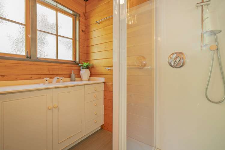 14 Florence Place Pauanui_15