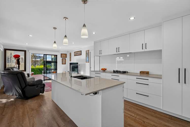 1 Garth Ross Lane Karaka_2