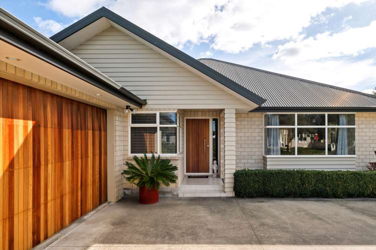 19 Pohutukawa Grove Lytton West_18