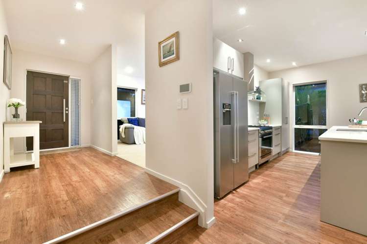 8 Bella Vista Drive Gulf Harbour_26