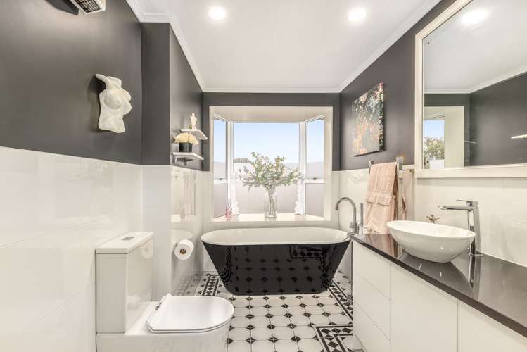 8 Ara Kuaka Waikanae Beach_12