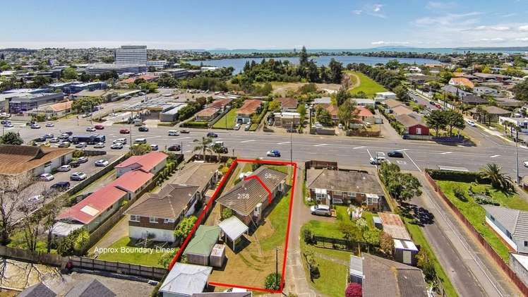 2/58 Taharoto Road Takapuna_9