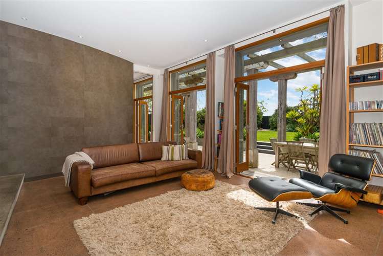 36 Williamson Avenue Belmont_21