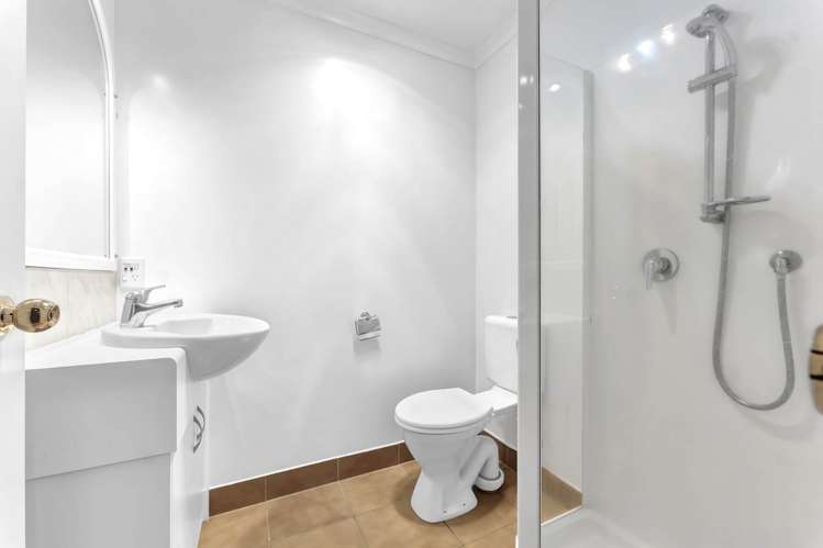 404E Ellerslie-Panmure Highway Mt Wellington_15