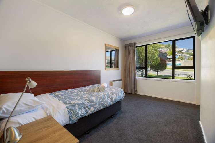 66A and 66B Robins Road Queenstown_22