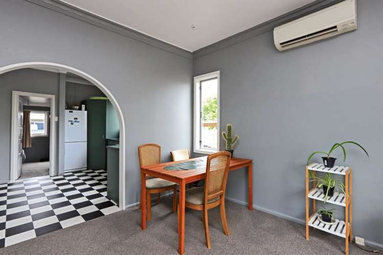 932 Oliphant Road Raureka_2