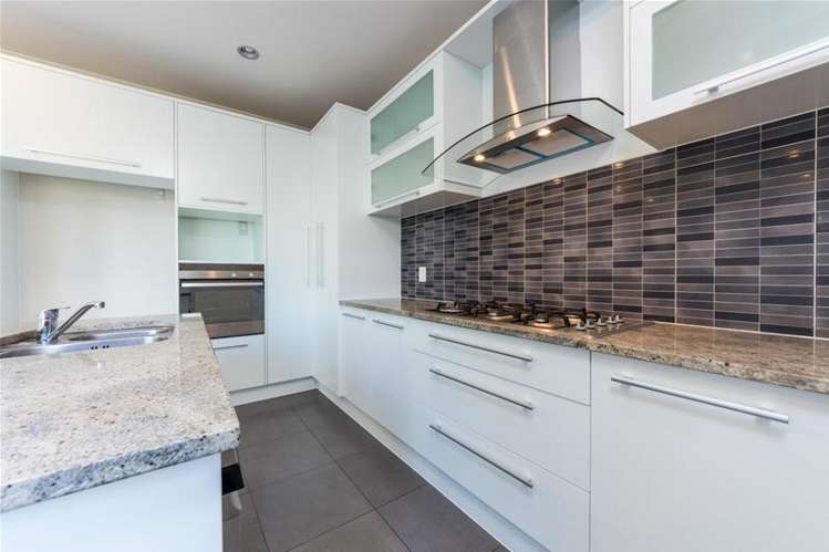 10 Stamford Crescent Flat Bush_6