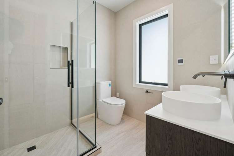 2C Rangitoto Terrace Milford_11
