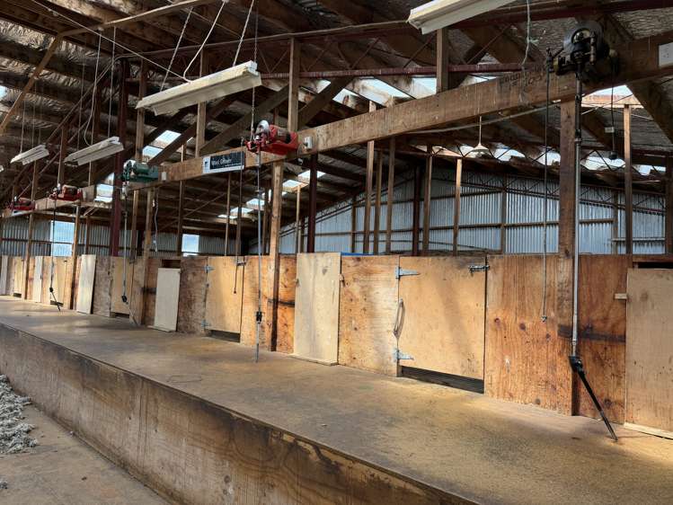 5582 Wedderburn-Becks Road Hills Creek_12