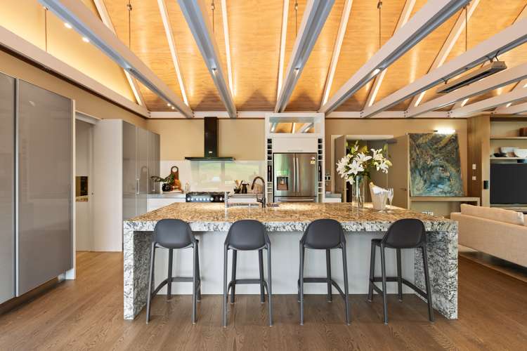 878 Ridge Road Riverhead_18