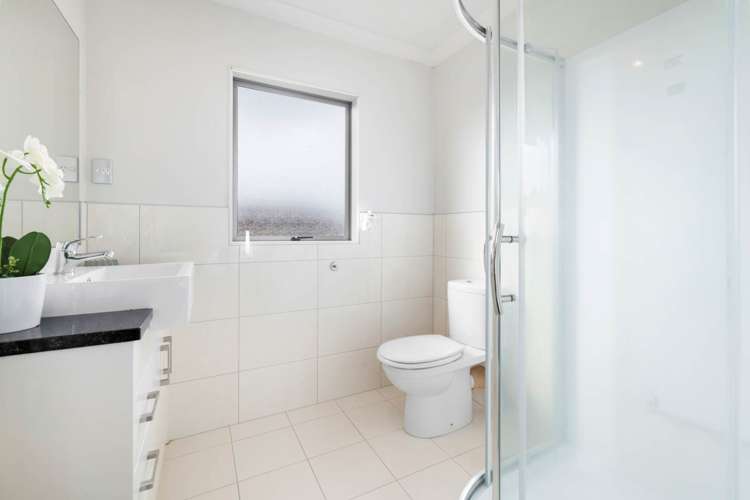 4 Liscooly Place Flat Bush_14