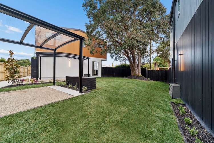 8/12 Yeovil Road Te Atatu Peninsula_24
