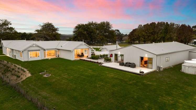 21 Diamond Lane Riverhead_23