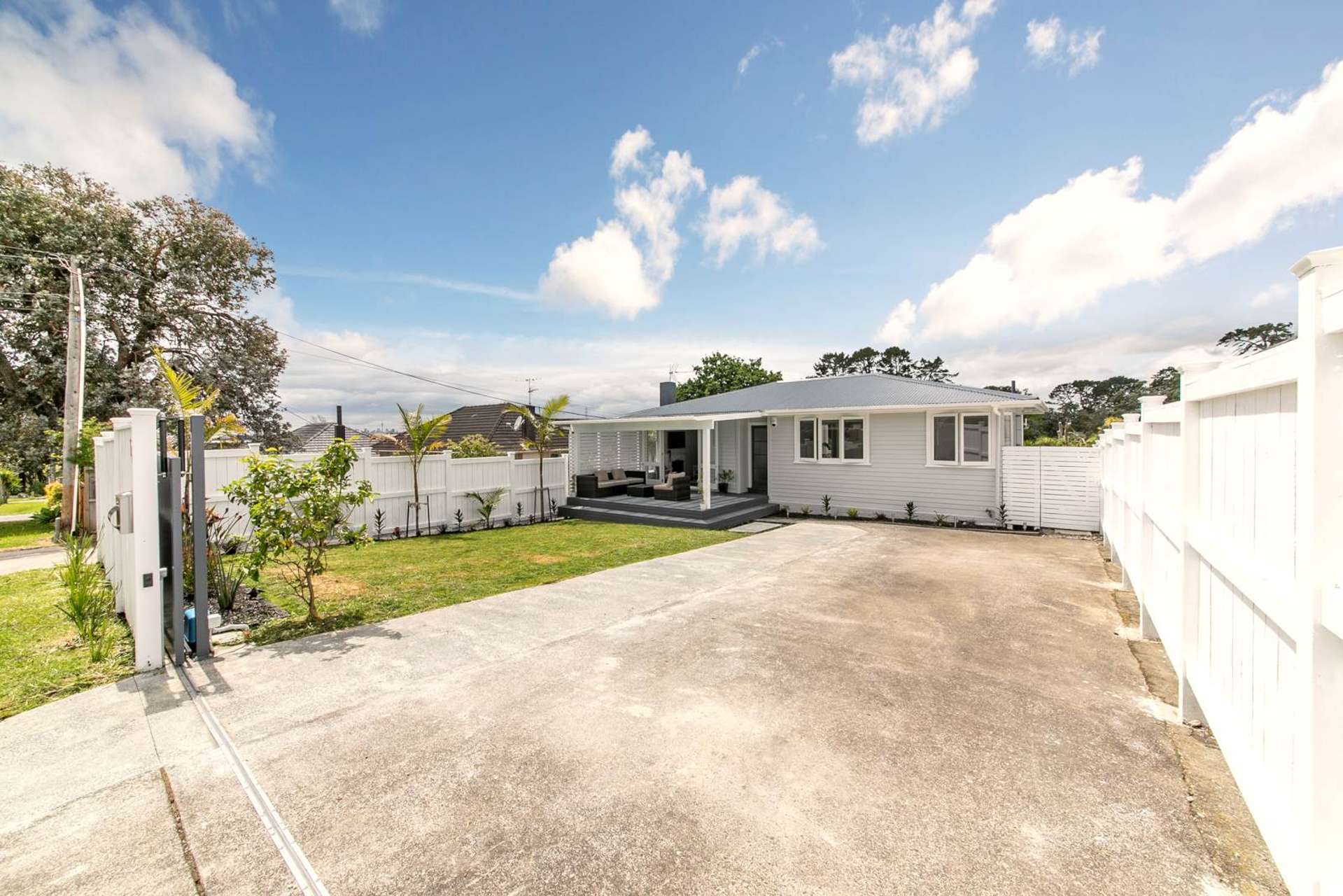 103 Roberts Road Te Atatu South_0