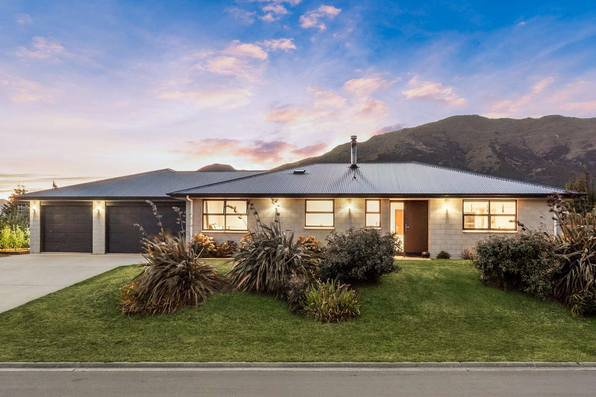 1 Mary Lane Lake Hawea_0