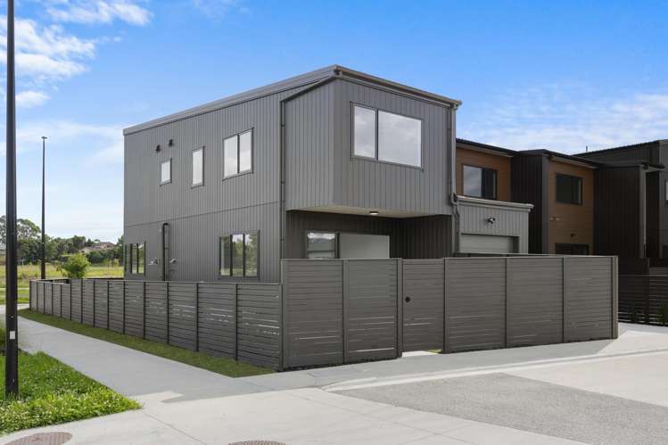 115 Otuwairoa Esplanade Opaheke_1