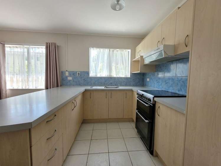 2/52 Te Kanawa Crescent Henderson_1