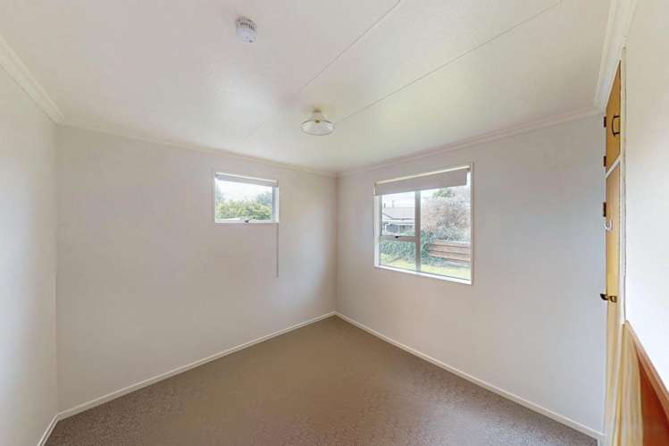 6 Walker Crescent Bulls_11