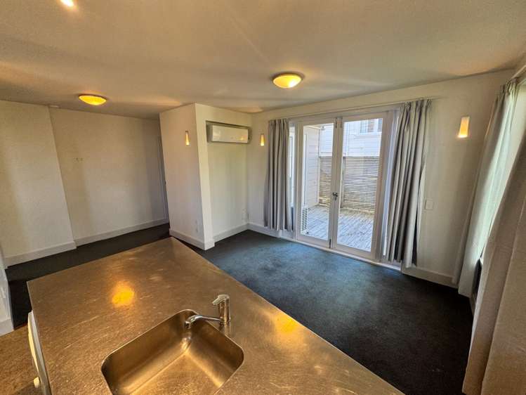  A/21 Lower North Terrace Kelburn_6