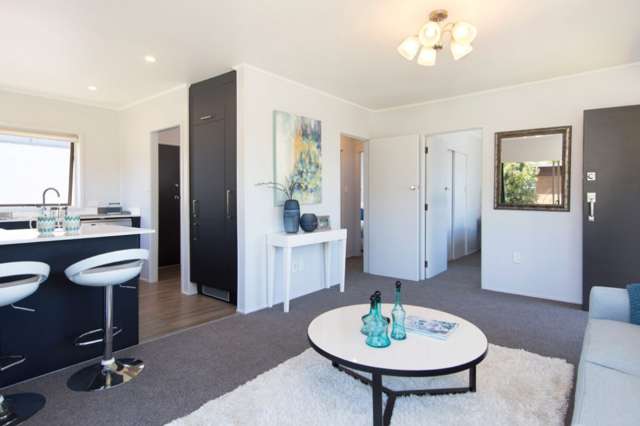 2/45 Knightsbridge Drive Forrest Hill_4