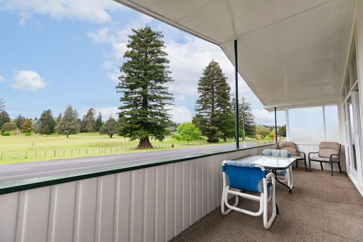 176 Golf Road_5