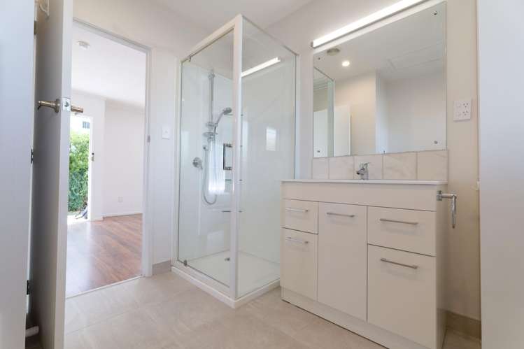 1/760 Beach Road Browns Bay_14