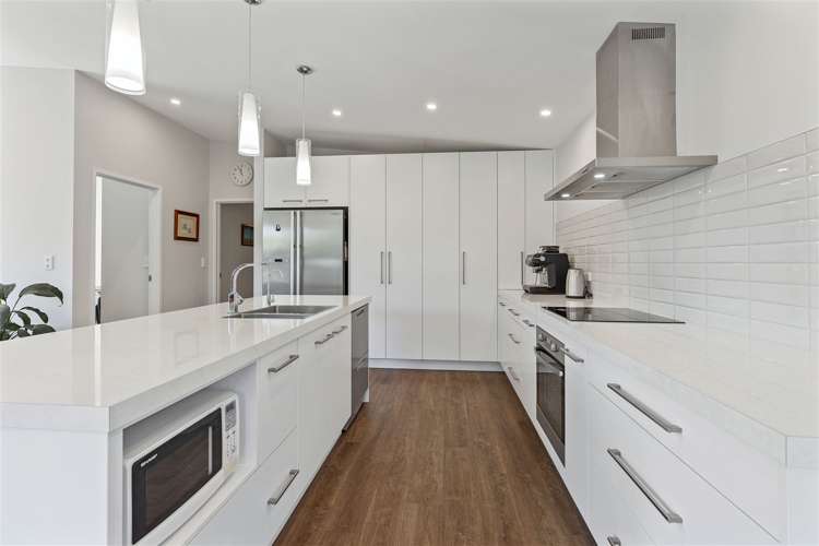 70 Coast Boulevard Papamoa_7