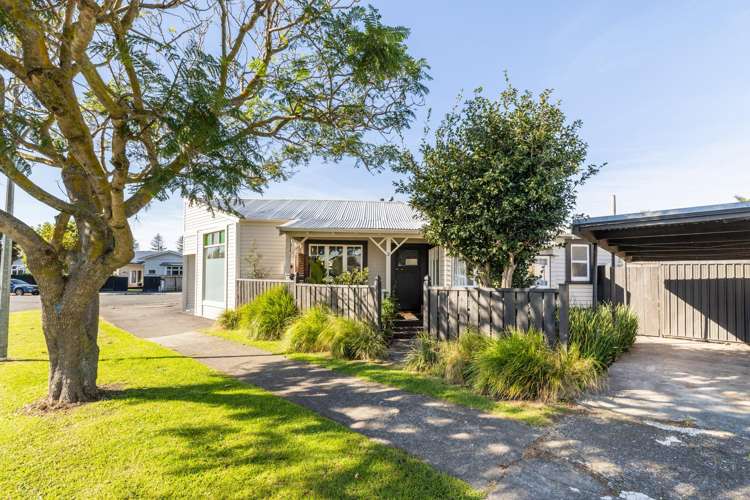 2 Ashridge Road_0
