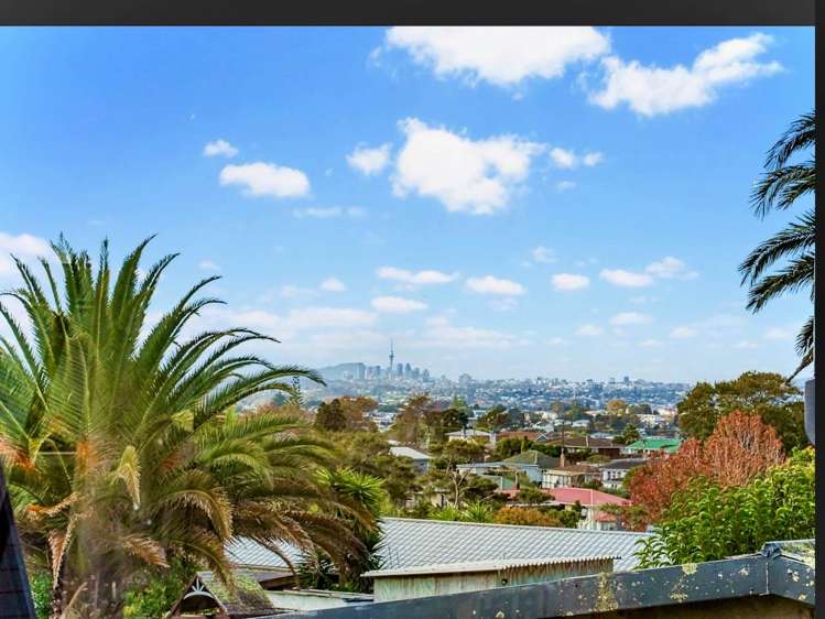 130 Rosier Road_0