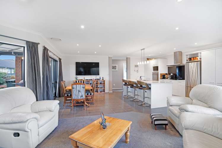 20 Carrington Drive Carterton_5