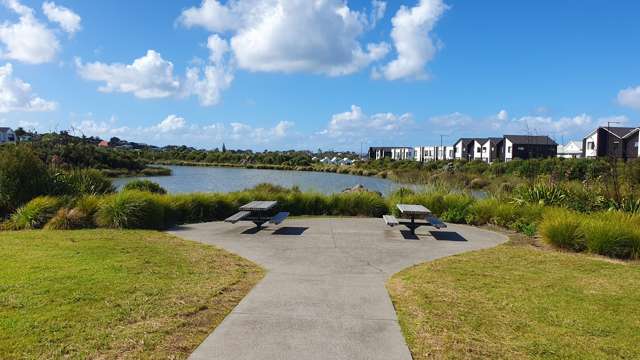 76 Symes Drive Red Beach_4