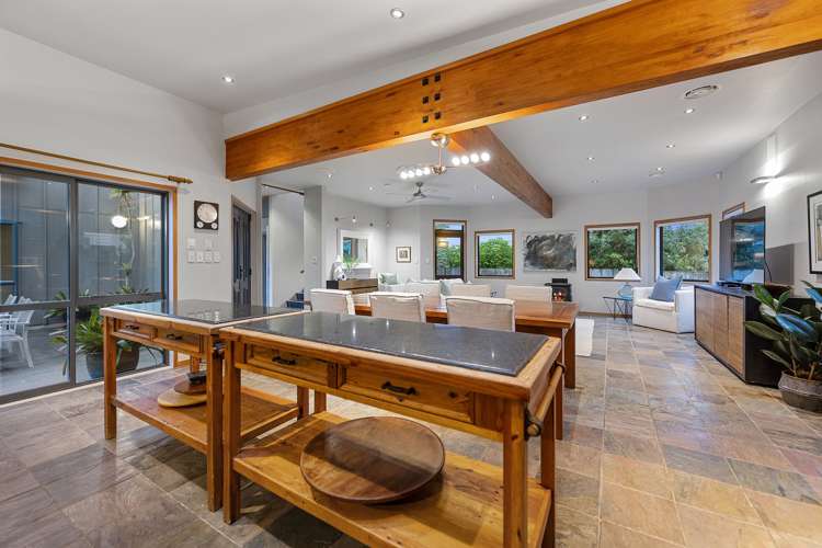 233 Omaha Drive Omaha_4