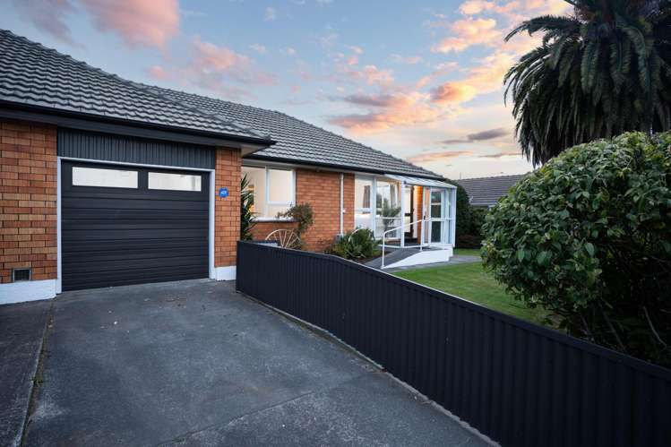 2/4 Lomax Place Islington_18