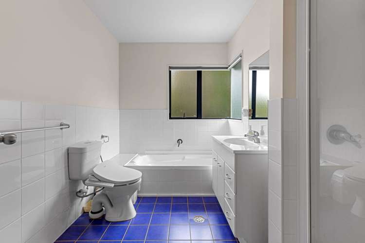 60 Fernhill Way Oteha_10