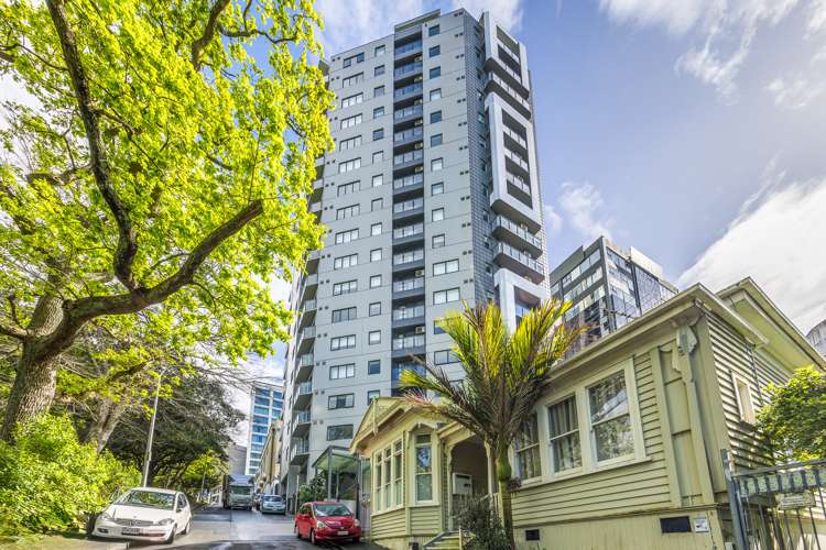 1b/6 Saint Martins Lane Grafton_32