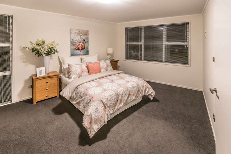 8 Montgomery Crescent Cockle Bay_9