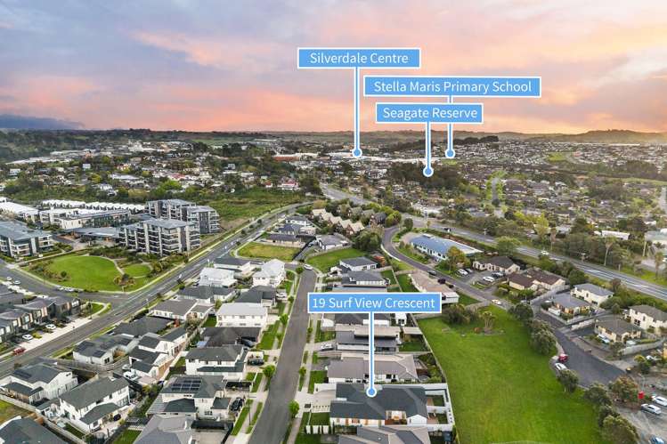 19 & 19A Surf View Crescent Red Beach_31