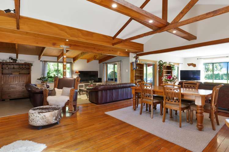 1805 Cust Road Cust_11