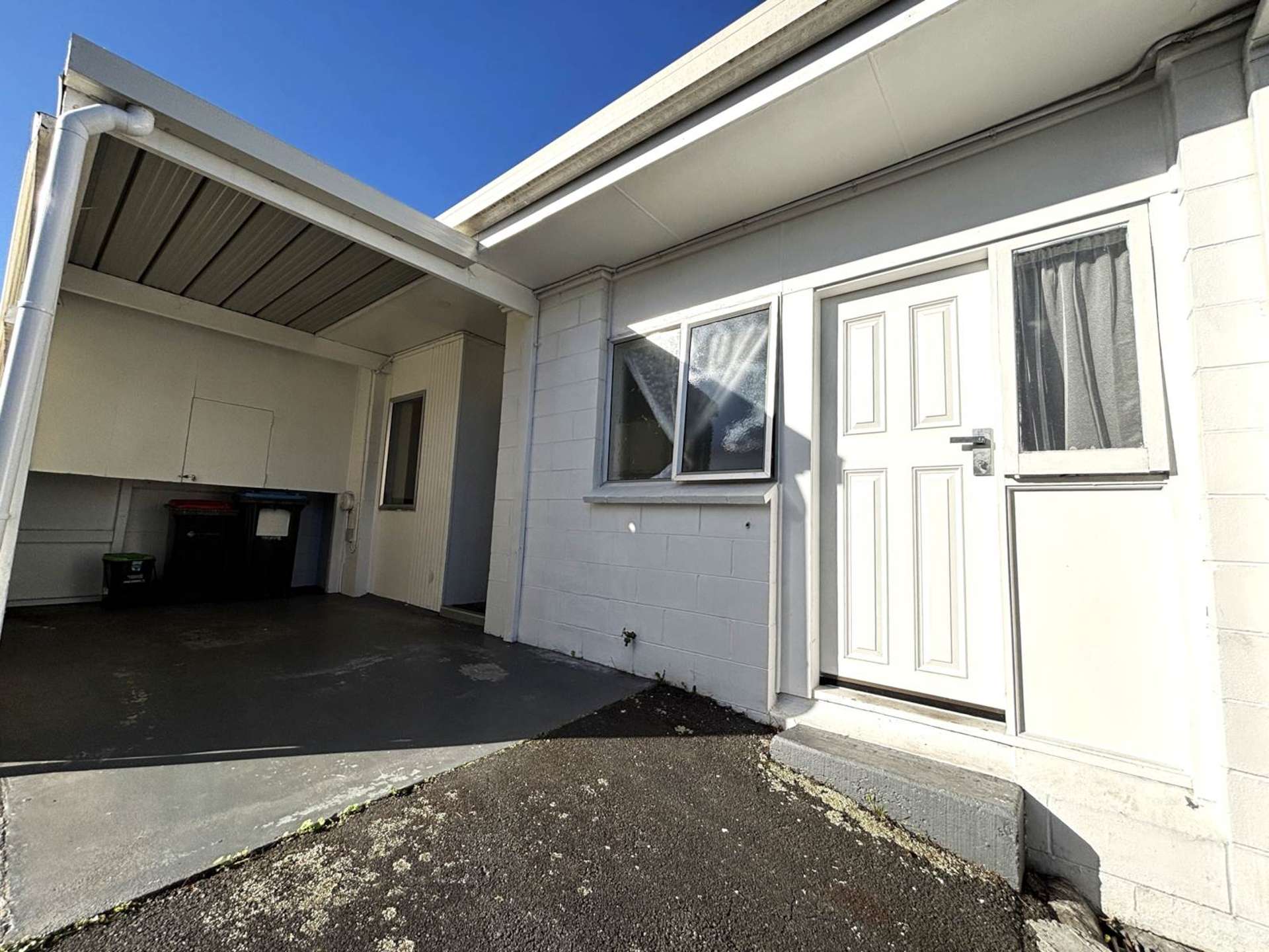 2/148 Penrose Road Penrose_0