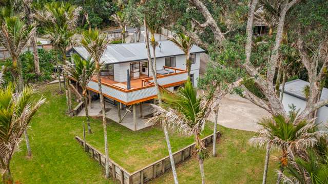 70 Motutara Road Muriwai_1