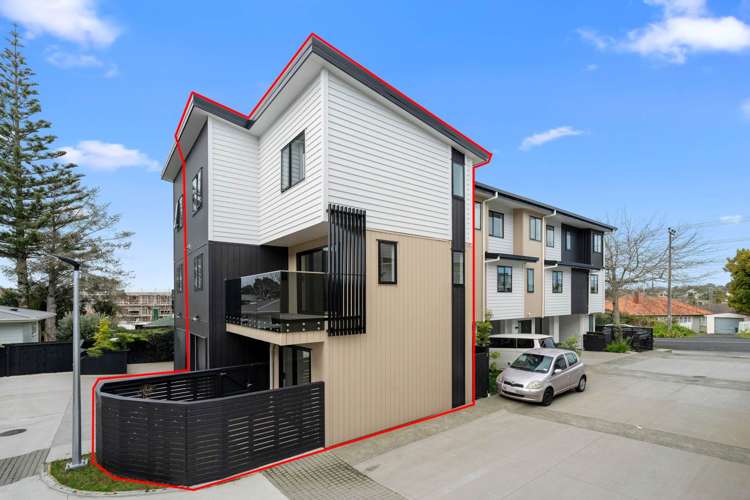 4 & 7-12/13 Arawa Street New Lynn_42