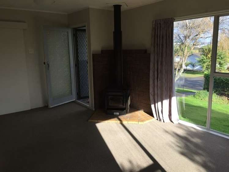 42 Fitzherbert Avenue West Harbour_6