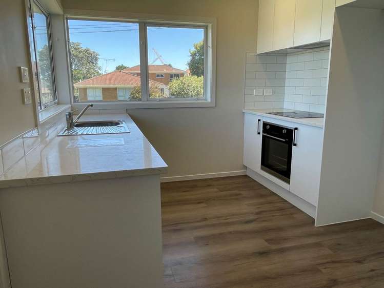 1/5 Ngaio Street Takapuna_11