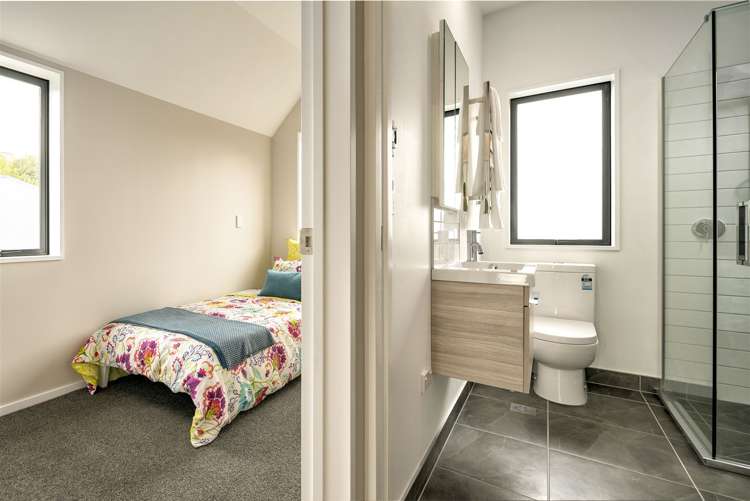 8/15 Cheltenham Street Merivale_11