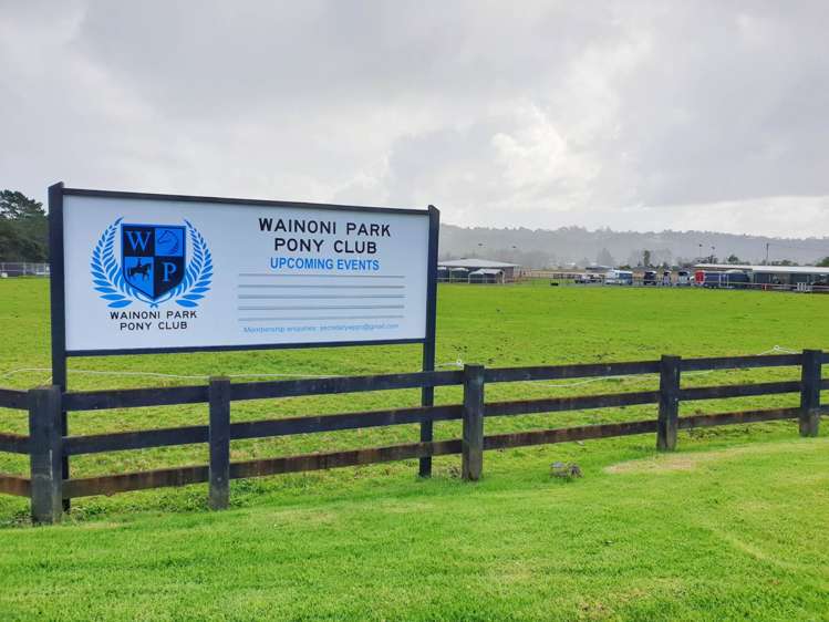 9 Lemon Grove Lane Greenhithe_19