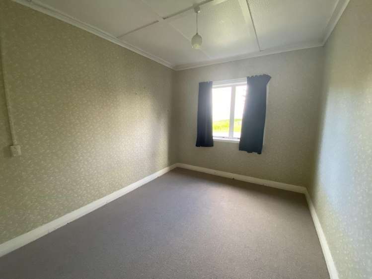 109 Mathers Road 11464_7