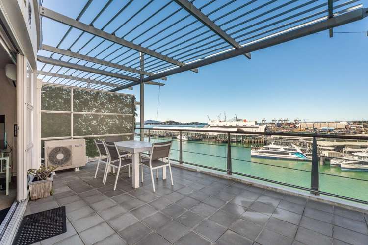 24/137 Quay St - 4 Weeks Free Rent! 10015_8