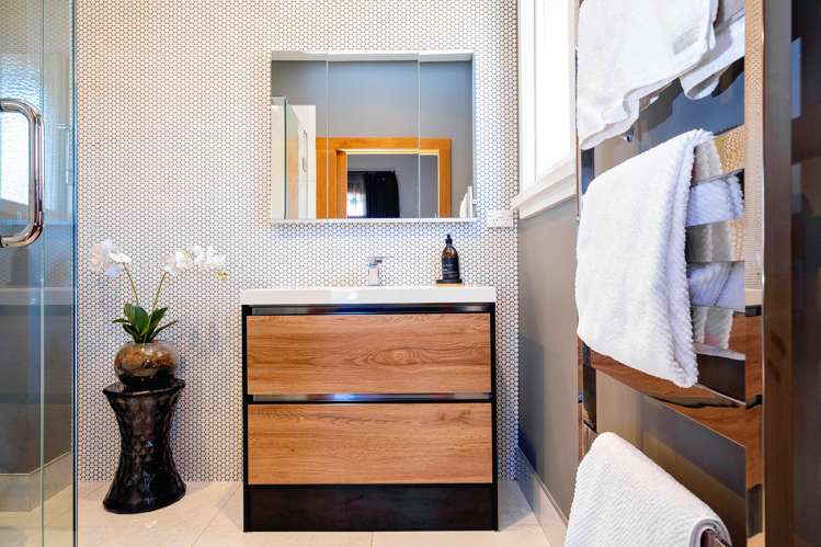 11 Lawrence Road Hospital Hill_15